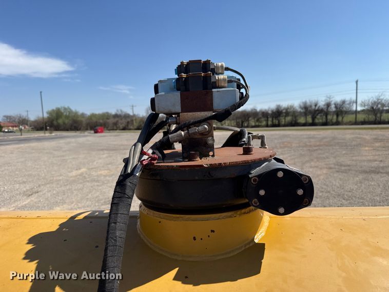 image for item NK9103 2017 Ford F750 Super Duty hydrovac truck