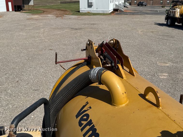 image for item NK9103 2017 Ford F750 Super Duty hydrovac truck