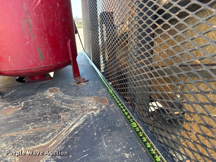 image for item NK9103 2017 Ford F750 Super Duty hydrovac truck