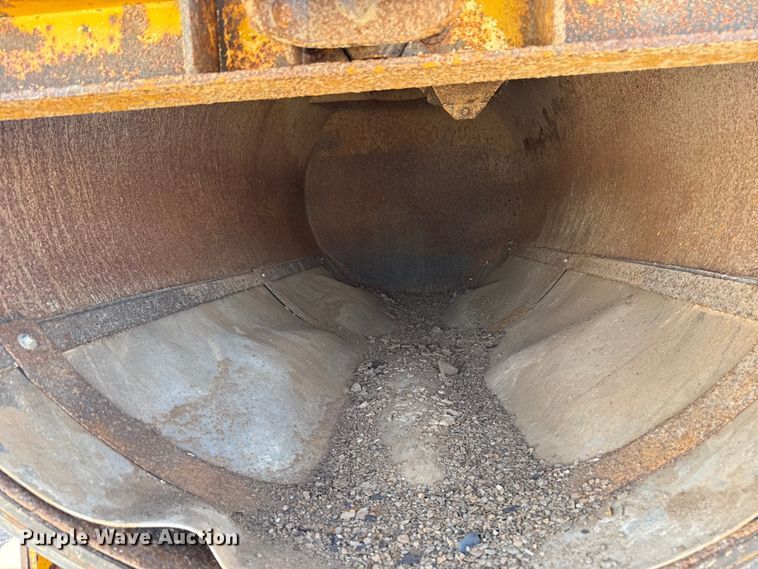 image for item NK9103 2017 Ford F750 Super Duty hydrovac truck