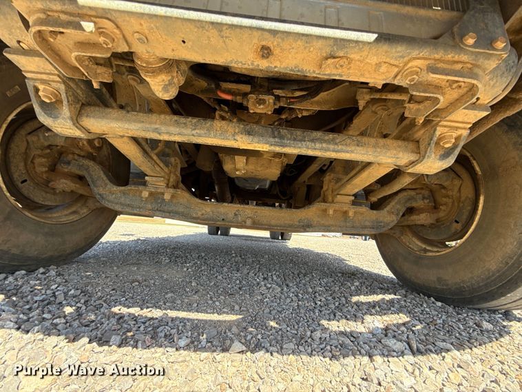 image for item NK9103 2017 Ford F750 Super Duty hydrovac truck