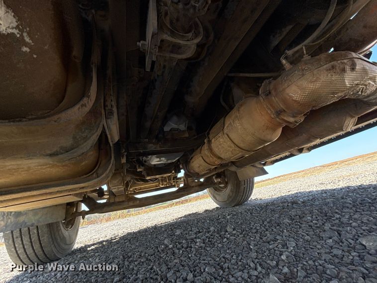 image for item NK9103 2017 Ford F750 Super Duty hydrovac truck