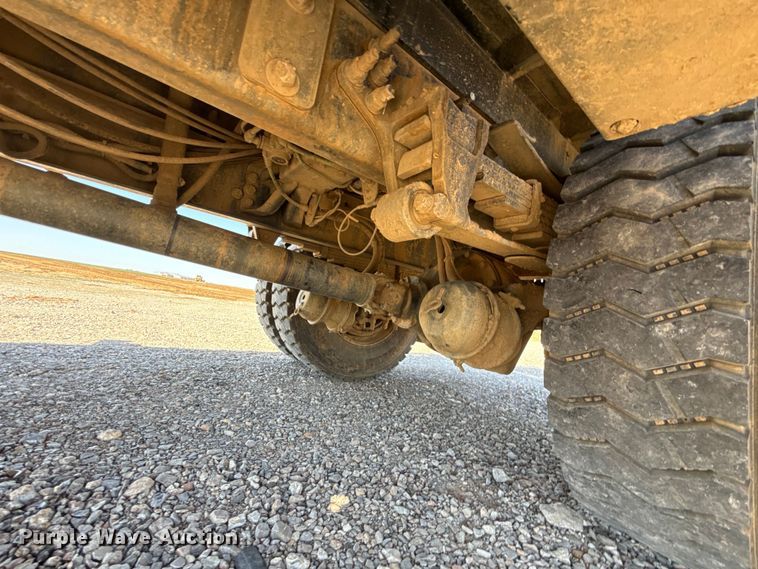 image for item NK9103 2017 Ford F750 Super Duty hydrovac truck