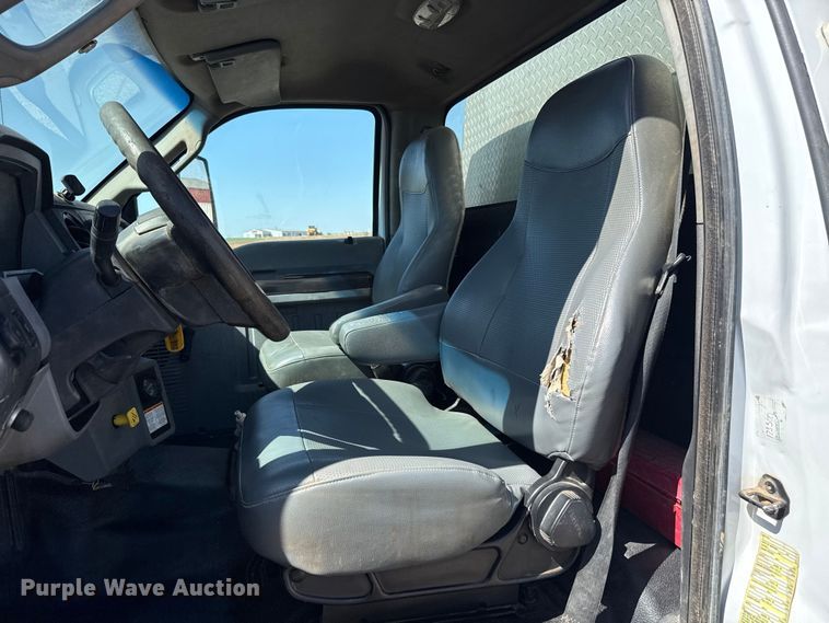 image for item NK9103 2017 Ford F750 Super Duty hydrovac truck