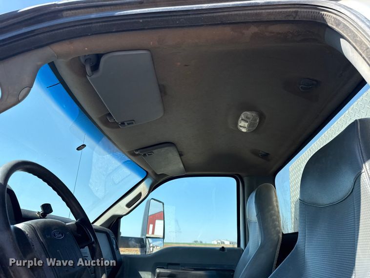 image for item NK9103 2017 Ford F750 Super Duty hydrovac truck