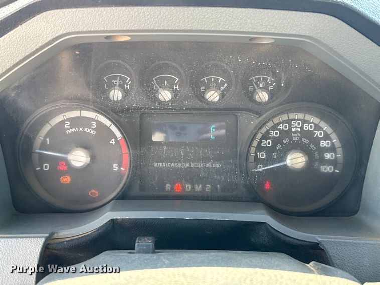 image for item NK9103 2017 Ford F750 Super Duty hydrovac truck