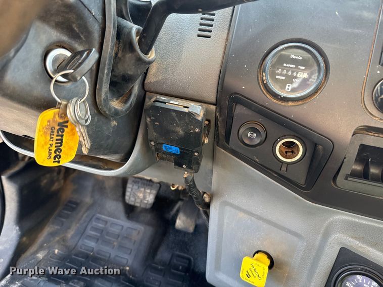 image for item NK9103 2017 Ford F750 Super Duty hydrovac truck