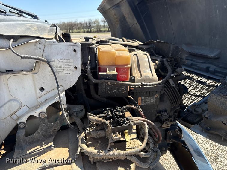 image for item NK9103 2017 Ford F750 Super Duty hydrovac truck