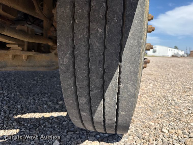 image for item NK9103 2017 Ford F750 Super Duty hydrovac truck