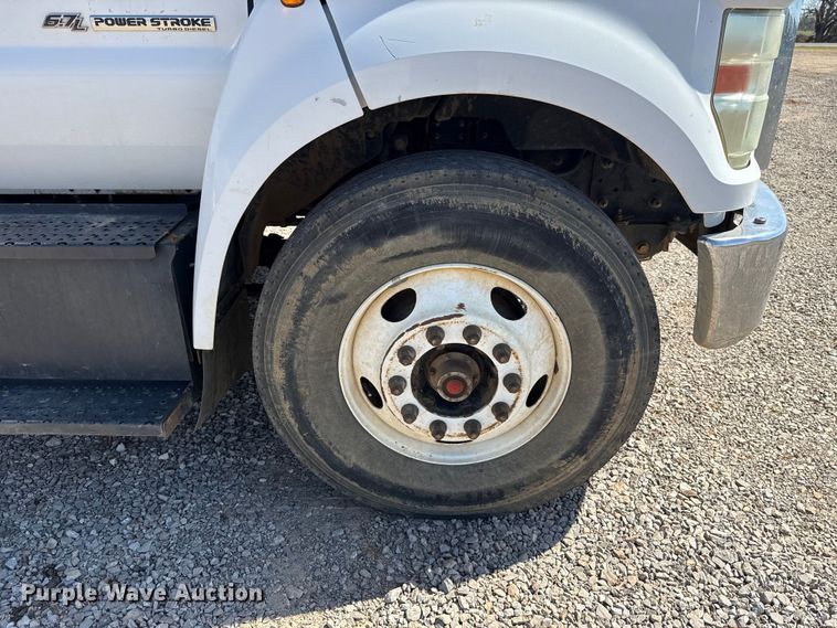 image for item NK9103 2017 Ford F750 Super Duty hydrovac truck