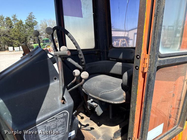 image for item NK9119 1983 John Deere 570A motor grader