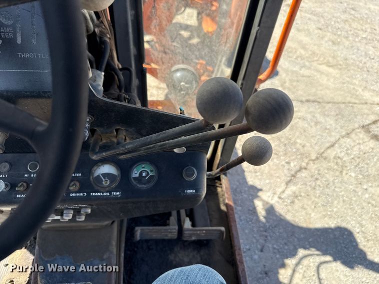 image for item NK9119 1983 John Deere 570A motor grader