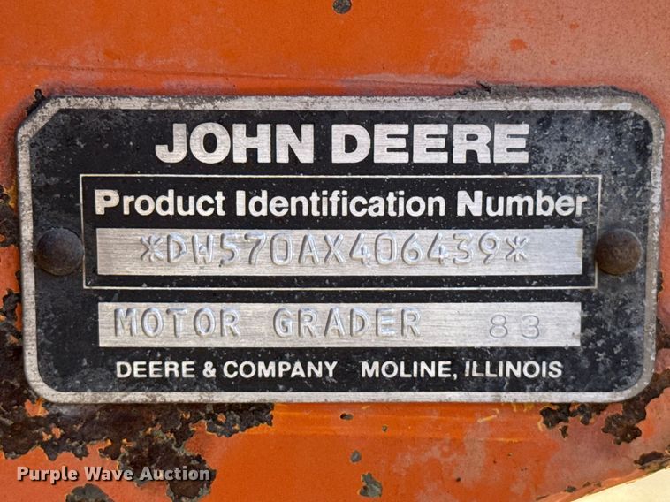 image for item NK9119 1983 John Deere 570A motor grader