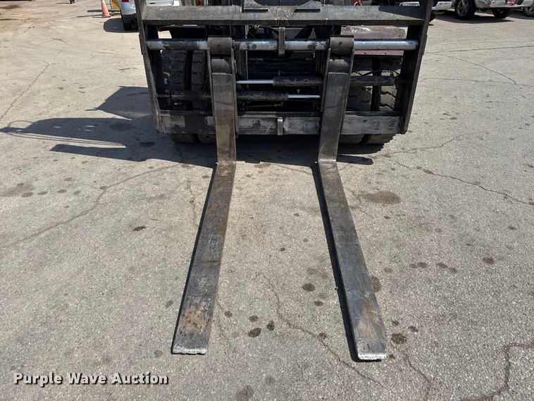 image for item NK9134 2000 Taylor Machine Works GT-210 forklift