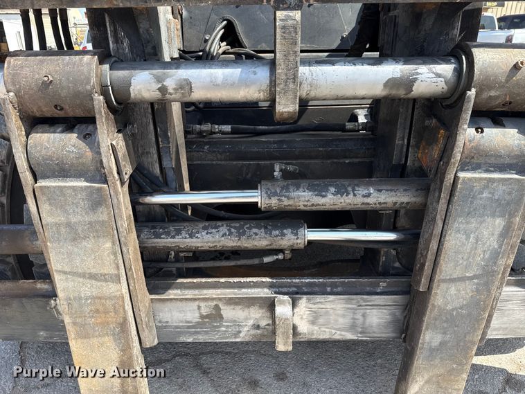 image for item NK9134 2000 Taylor Machine Works GT-210 forklift
