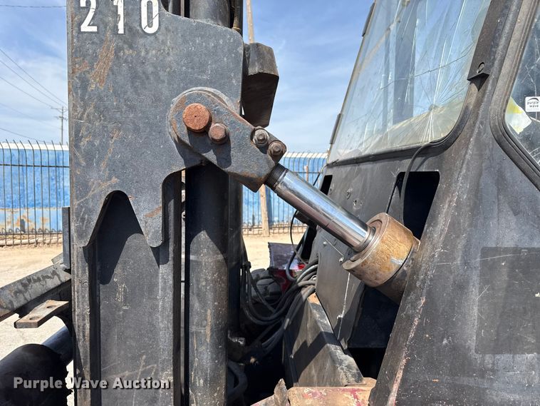 image for item NK9134 2000 Taylor Machine Works GT-210 forklift