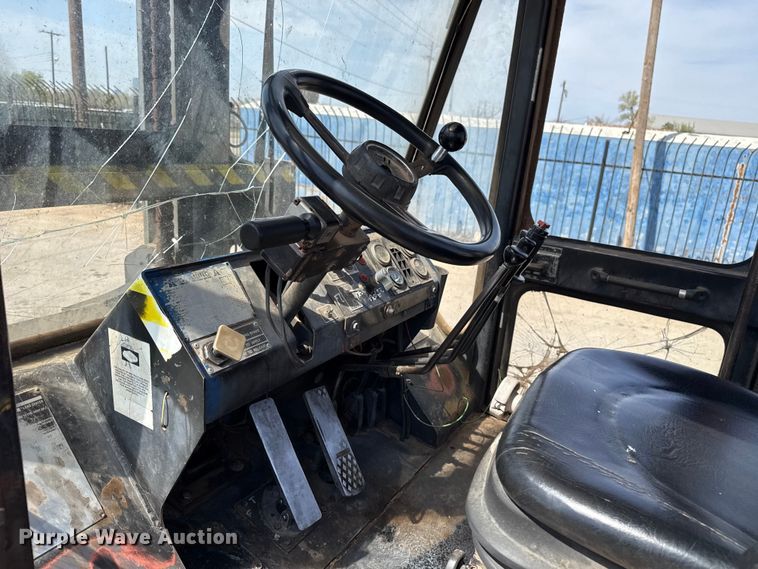 image for item NK9134 2000 Taylor Machine Works GT-210 forklift