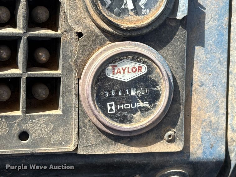 image for item NK9134 2000 Taylor Machine Works GT-210 forklift