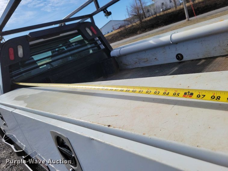 image for item NK9877 2015 Ford F450 Super Duty Crew Cab flatbed truck