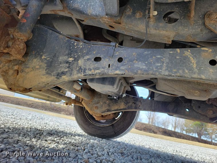 image for item NK9877 2015 Ford F450 Super Duty Crew Cab flatbed truck