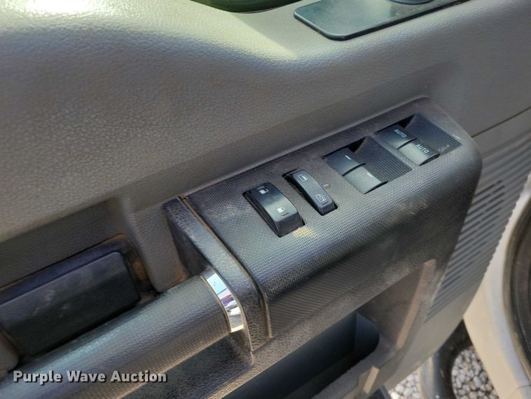 image for item NK9877 2015 Ford F450 Super Duty Crew Cab flatbed truck