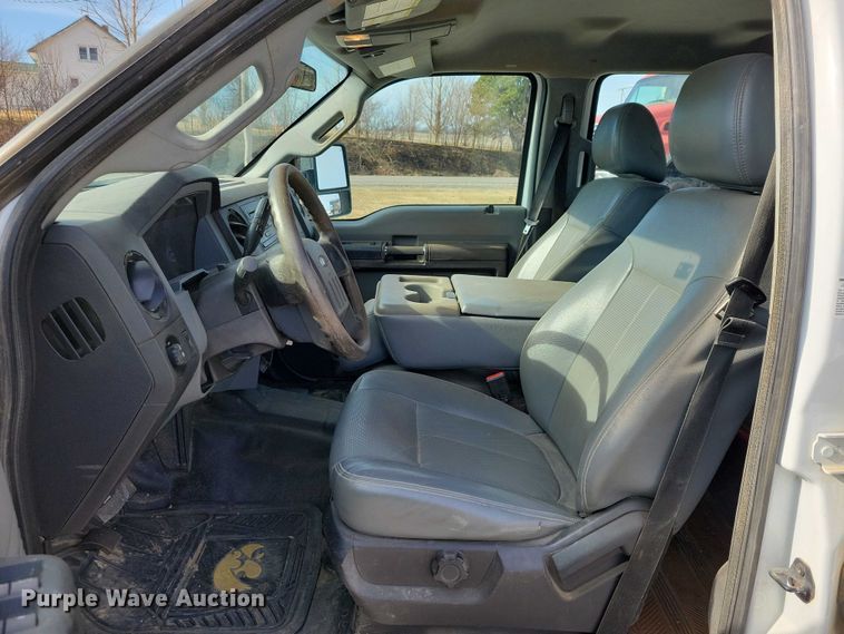 image for item NK9877 2015 Ford F450 Super Duty Crew Cab flatbed truck