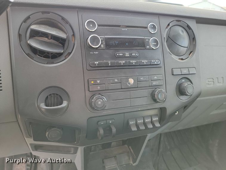 image for item NK9877 2015 Ford F450 Super Duty Crew Cab flatbed truck