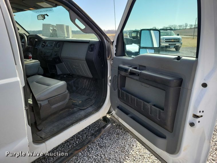 image for item NK9877 2015 Ford F450 Super Duty Crew Cab flatbed truck