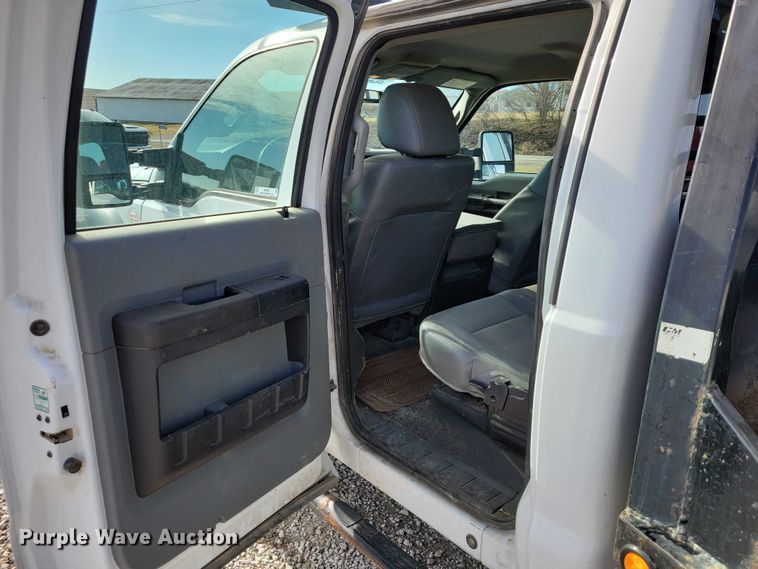 image for item NK9877 2015 Ford F450 Super Duty Crew Cab flatbed truck