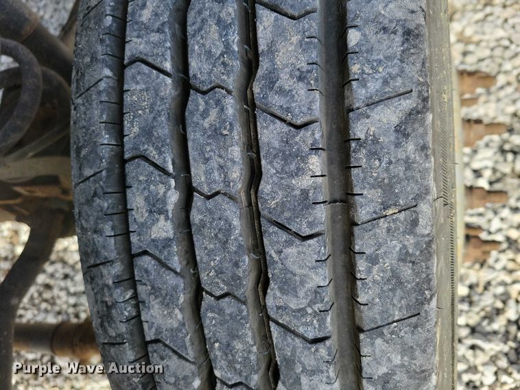 image for item NK9877 2015 Ford F450 Super Duty Crew Cab flatbed truck