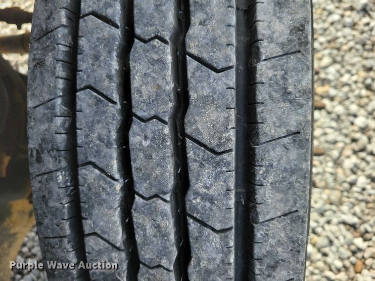 image for item NK9877 2015 Ford F450 Super Duty Crew Cab flatbed truck