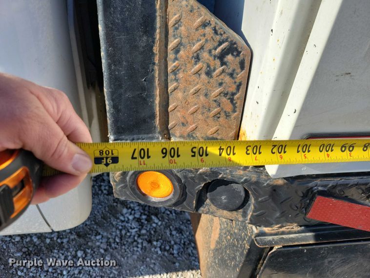 image for item NK9878 2013 Chevrolet  Silverado 3500HD Crew Cab flatbed pickup truck