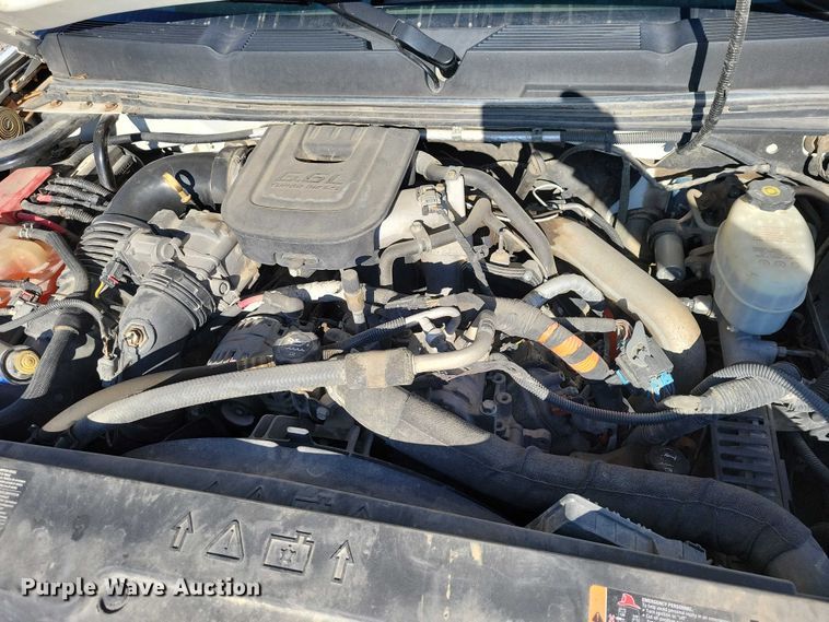 image for item NK9878 2013 Chevrolet  Silverado 3500HD Crew Cab flatbed pickup truck