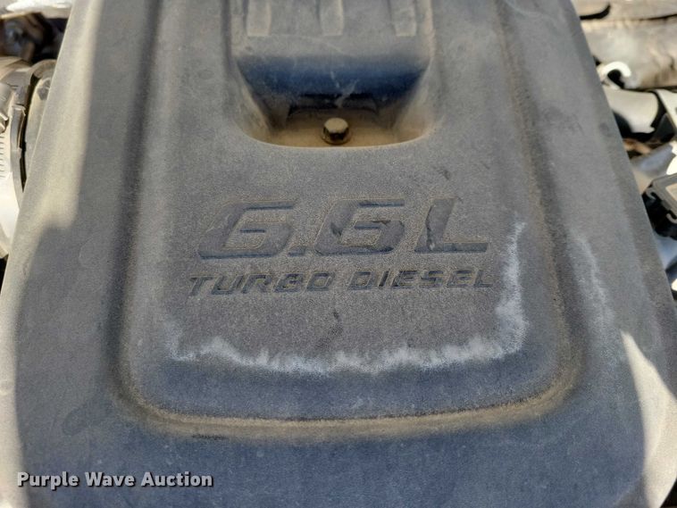 image for item NK9878 2013 Chevrolet  Silverado 3500HD Crew Cab flatbed pickup truck