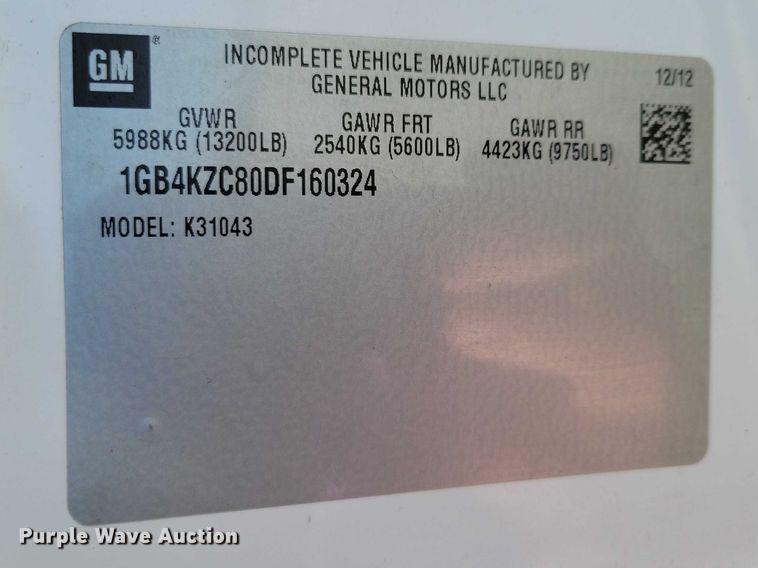 image for item NK9878 2013 Chevrolet  Silverado 3500HD Crew Cab flatbed pickup truck