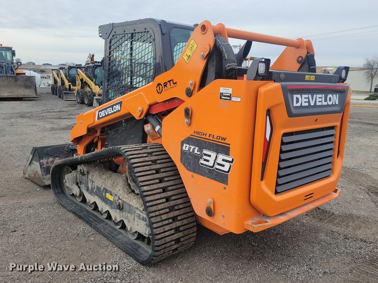 image for item NK9884 2024 Develon DTL 35 tracked skid steer loader