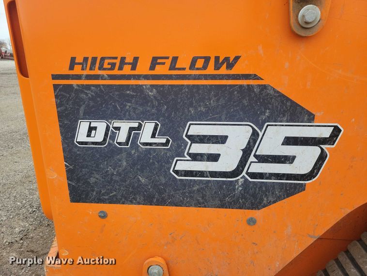 image for item NK9884 2024 Develon DTL 35 tracked skid steer loader