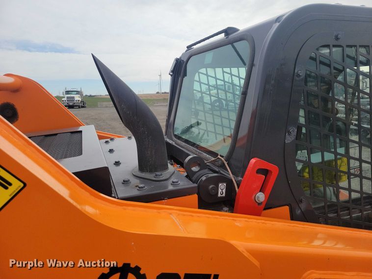 image for item NK9884 2024 Develon DTL 35 tracked skid steer loader