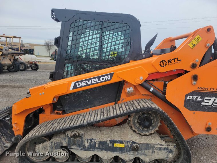 image for item NK9884 2024 Develon DTL 35 tracked skid steer loader