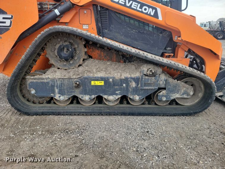 image for item NK9884 2024 Develon DTL 35 tracked skid steer loader