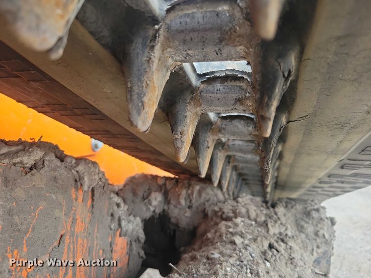 image for item NK9884 2024 Develon DTL 35 tracked skid steer loader