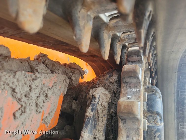 image for item NK9884 2024 Develon DTL 35 tracked skid steer loader