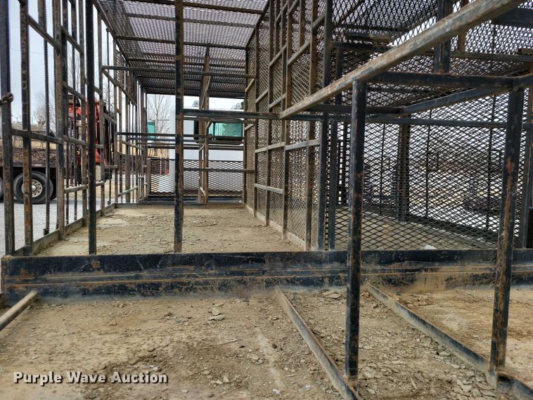 image for item NK9887 1999 Peterbilt  330 concrete form truck