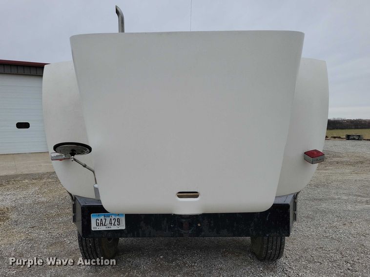 image for item NK9887 1999 Peterbilt  330 concrete form truck