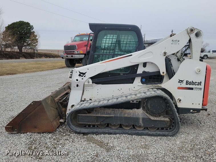 image for item NK9888 2016 Bobcat T770 tracked skid steer loader