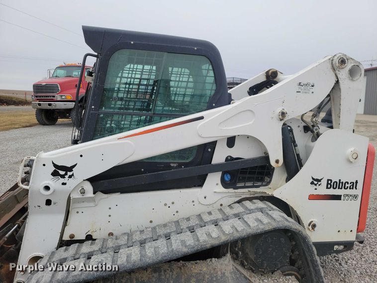 image for item NK9888 2016 Bobcat T770 tracked skid steer loader