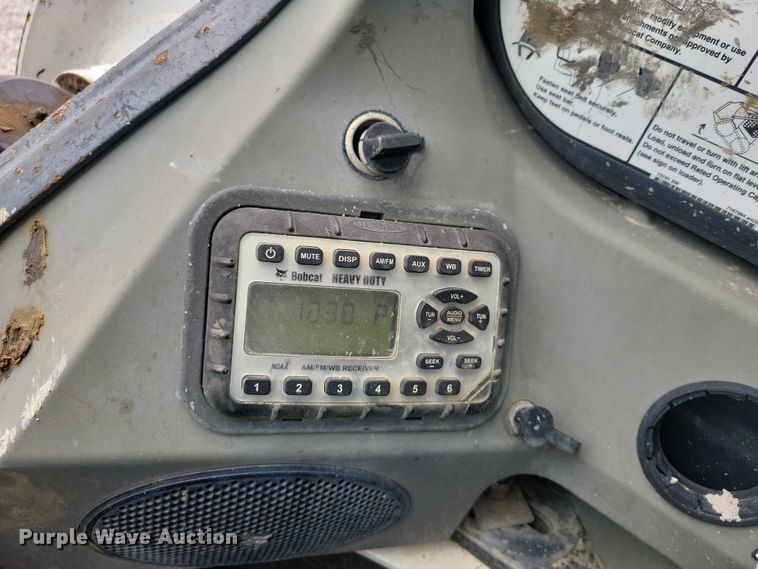 image for item NK9888 2016 Bobcat T770 tracked skid steer loader