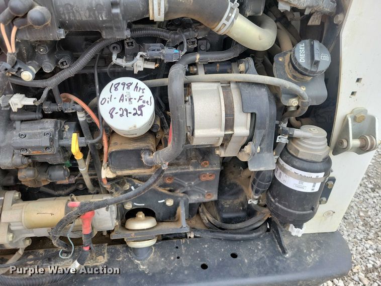 image for item NK9888 2016 Bobcat T770 tracked skid steer loader