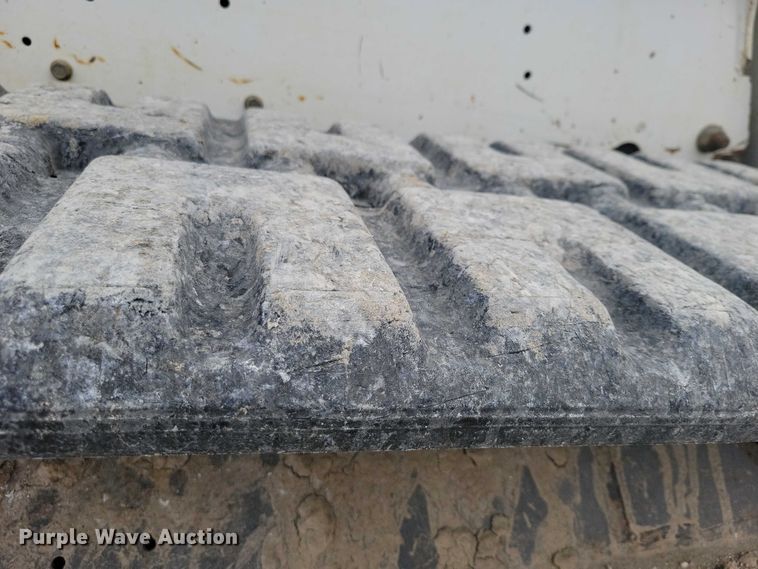 image for item NK9888 2016 Bobcat T770 tracked skid steer loader