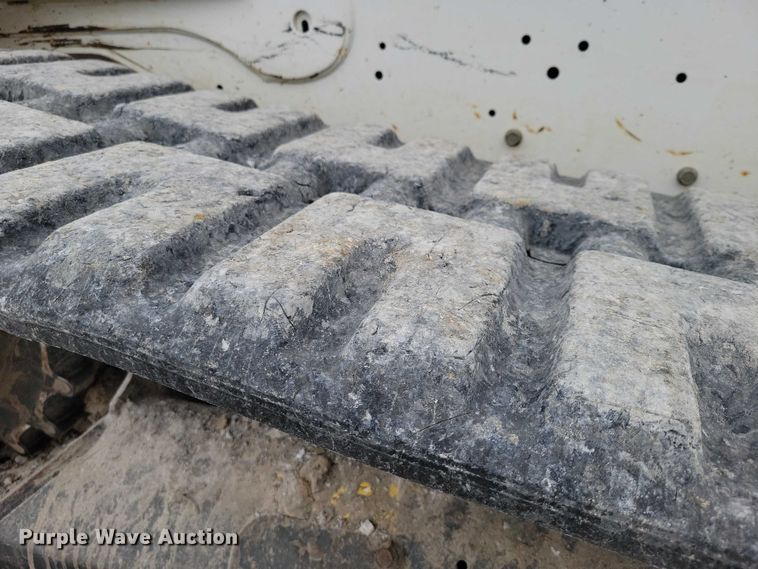 image for item NK9888 2016 Bobcat T770 tracked skid steer loader